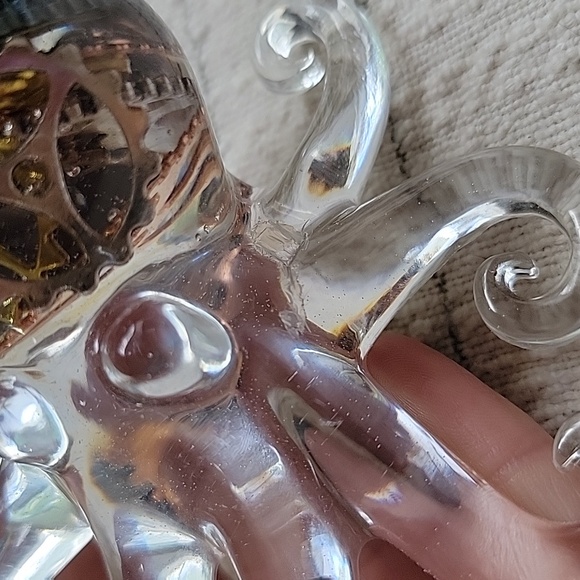 Handcrafted Artisan Epoxy Resin Octopus Decor Statue Paper Weight - Picture 16 of 16